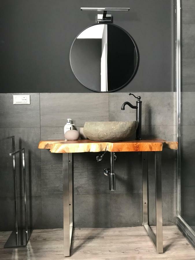 Exclusive Apt Really Downtown - Free Private Parking Included! 热那亚 外观 照片